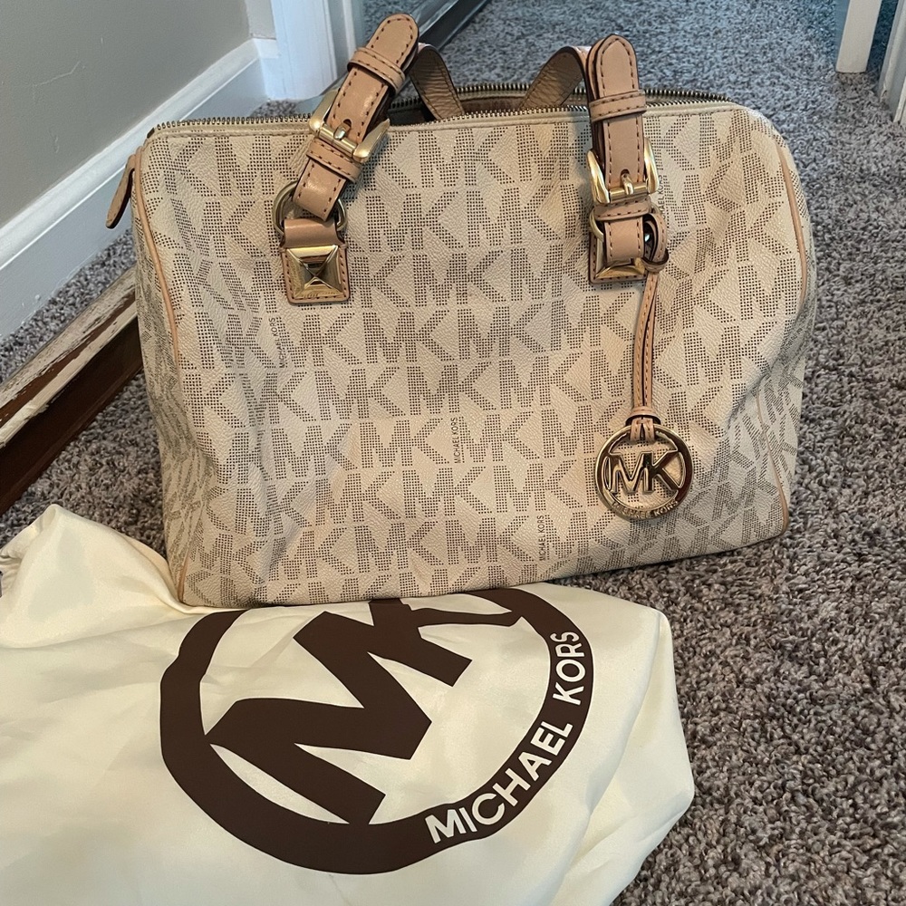 Michael Kors Grayson large vanilla satchel